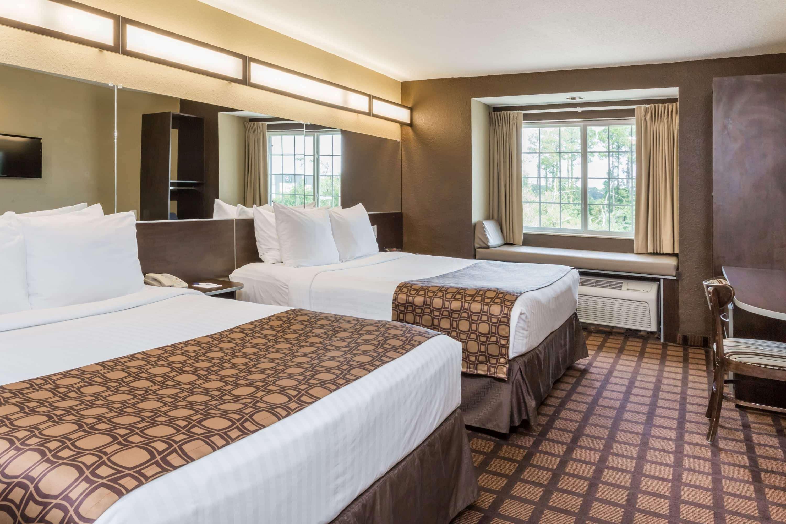 Microtel Inn & Suites By Wyndham Jacksonville Airport Экстерьер фото
